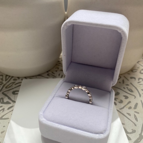 Bling ring - Picture 3 of 3